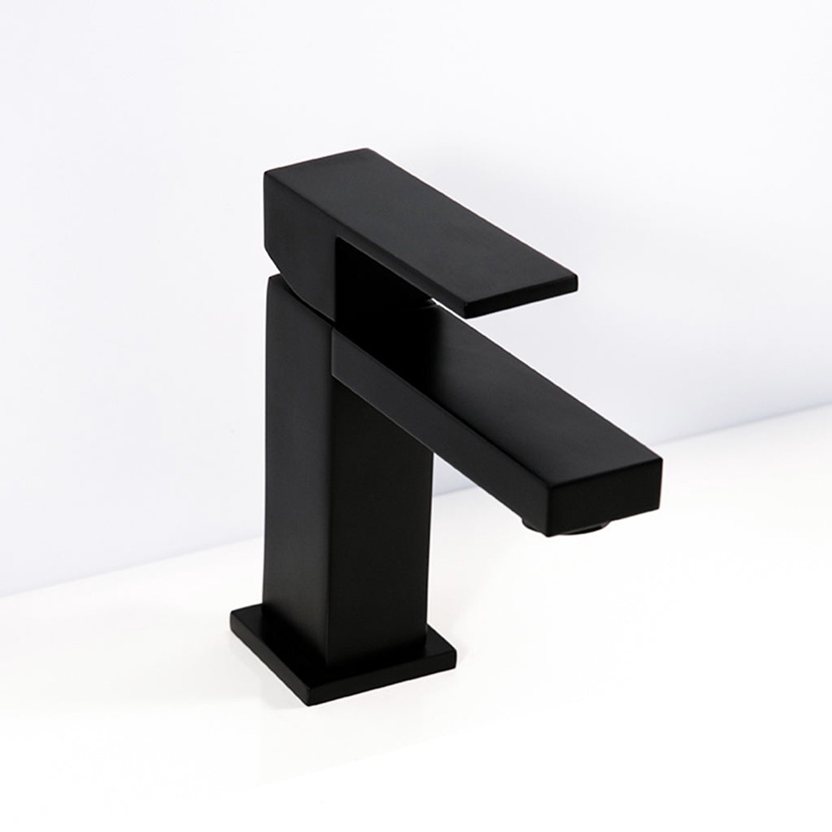 Devon Bathroom Faucet - Single Hole - 6" Brass/Matt Black